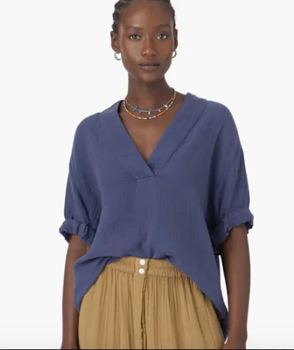 Avery Top