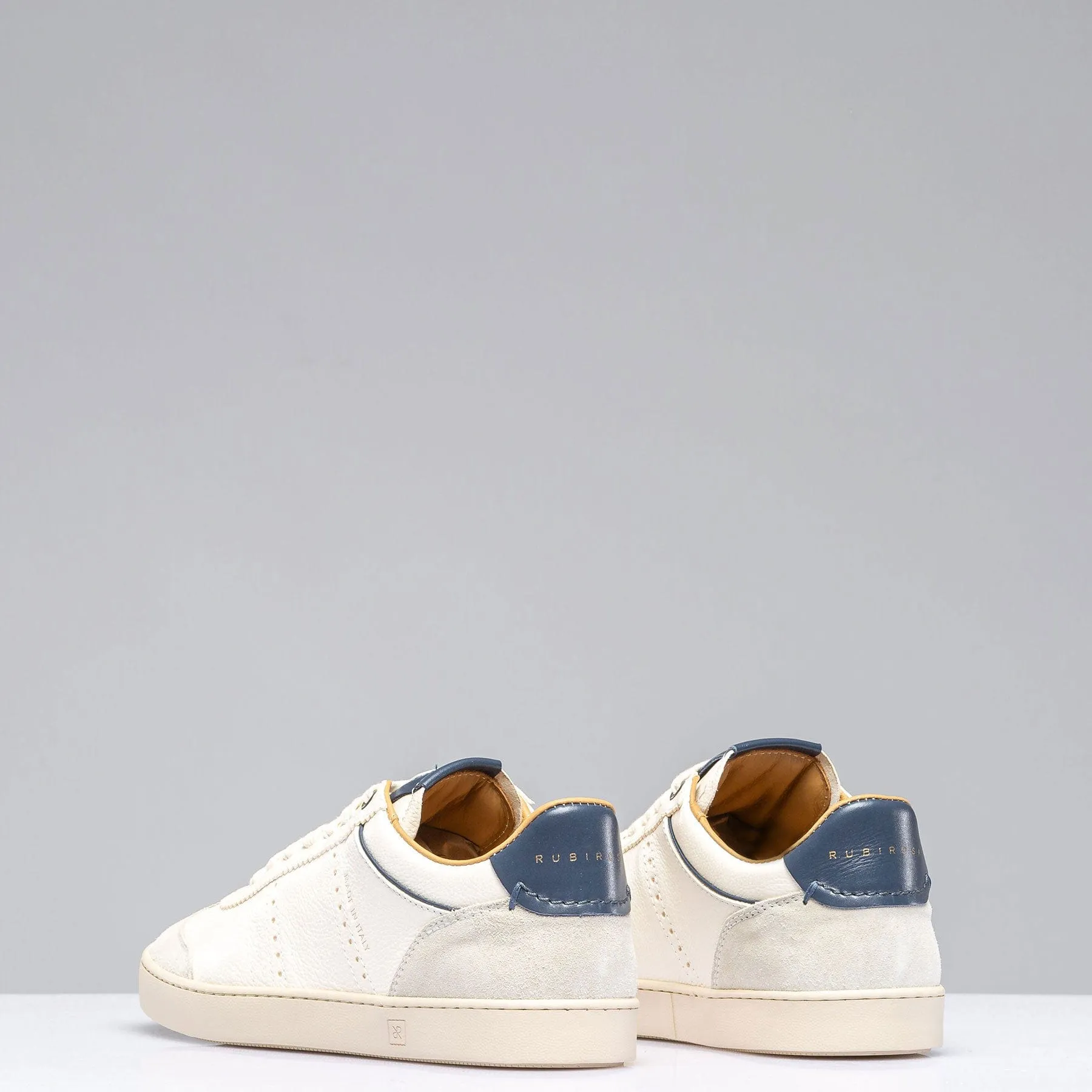 Dash Shoe In White/Blue
