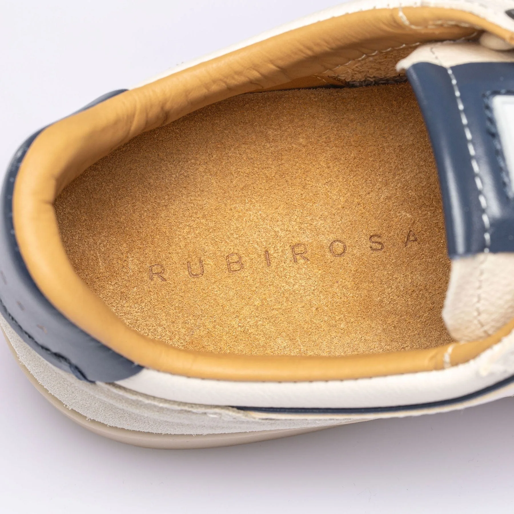 Dash Shoe In White/Blue