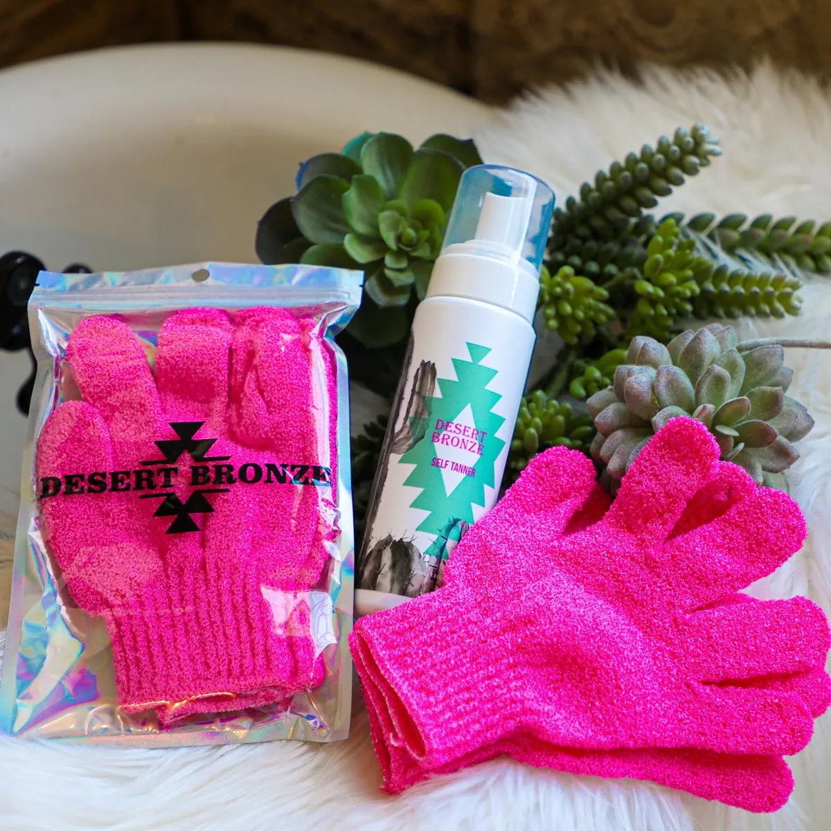 DESERT BRONZE EXFOLIATOR GLOVE
