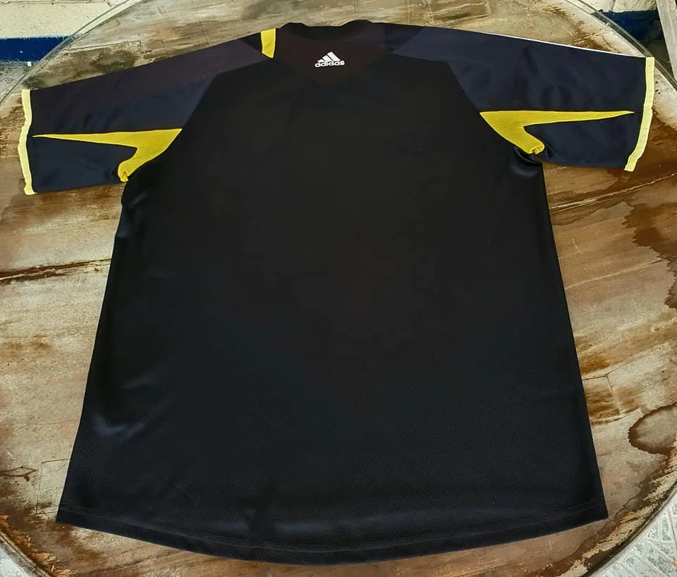 ENGLISH PREMIER CHELSEA 2008-09 UEFA CHAMPIONS FINAL JERSEY AUTHENTIC ADIDAS TRAINING SHIRT MEDIUM / CODE # 658318