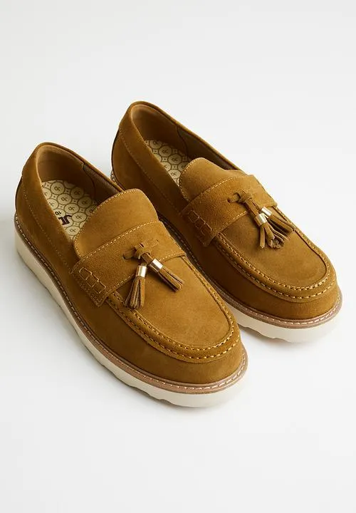 Jonathan D Scout Tassel Shoe Camel