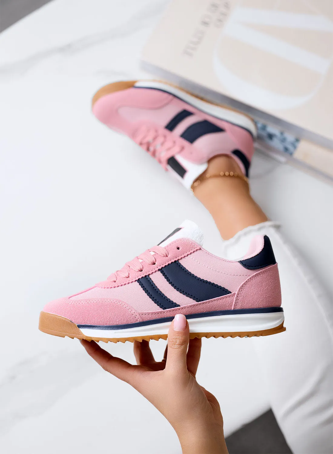 JUNO - Sneakers rosa in tessuto con dettagli blu navy e suola in gomma