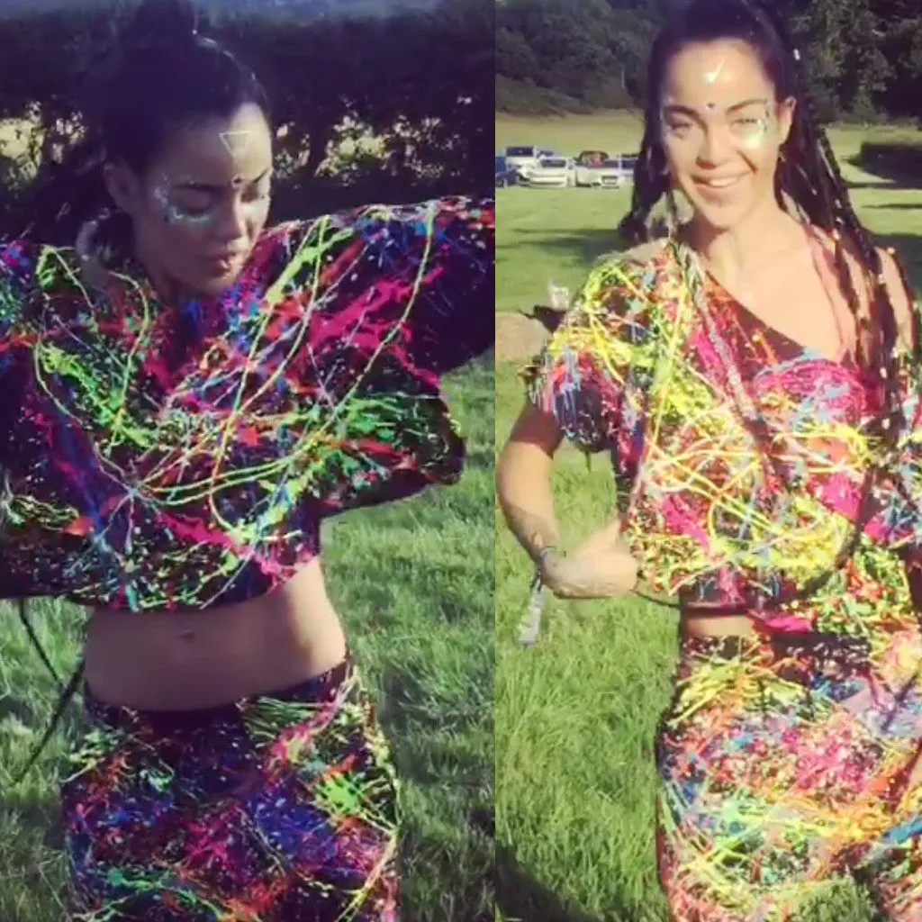 MULTI SPLAT LOOSE FIT CROP TOP