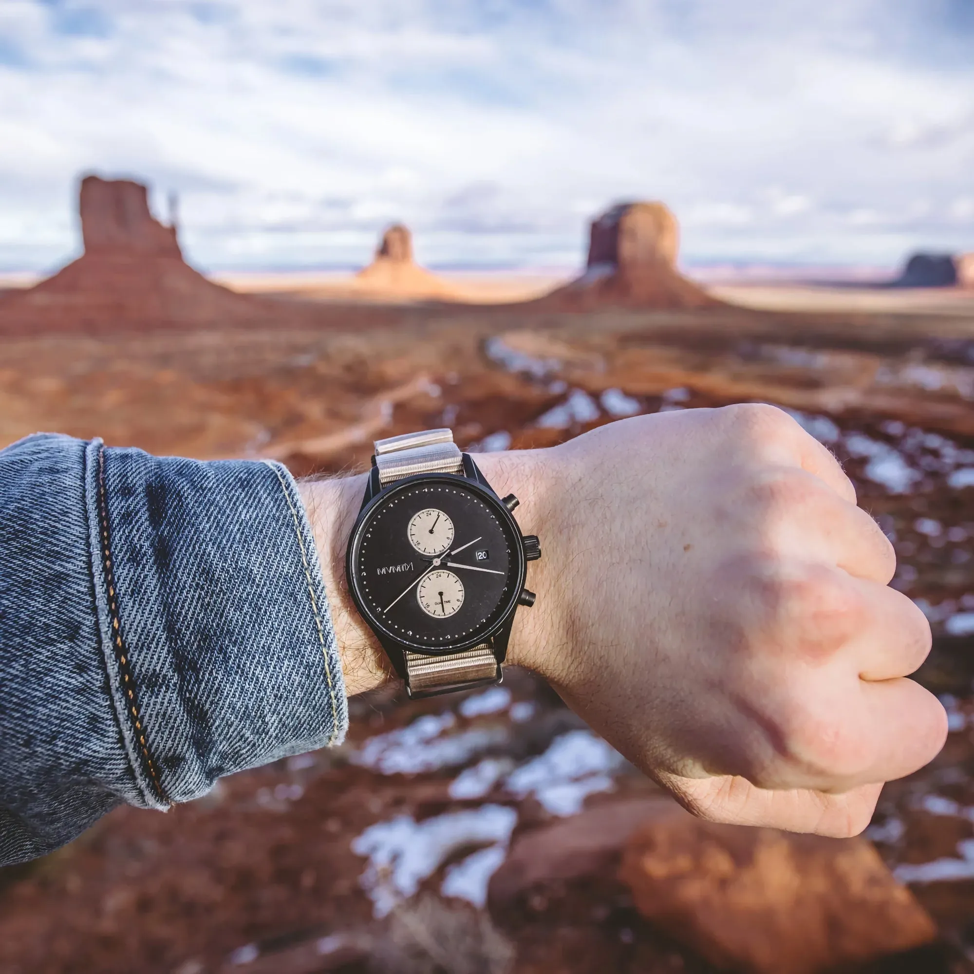 MVMT Voyager Desert Men's watch
