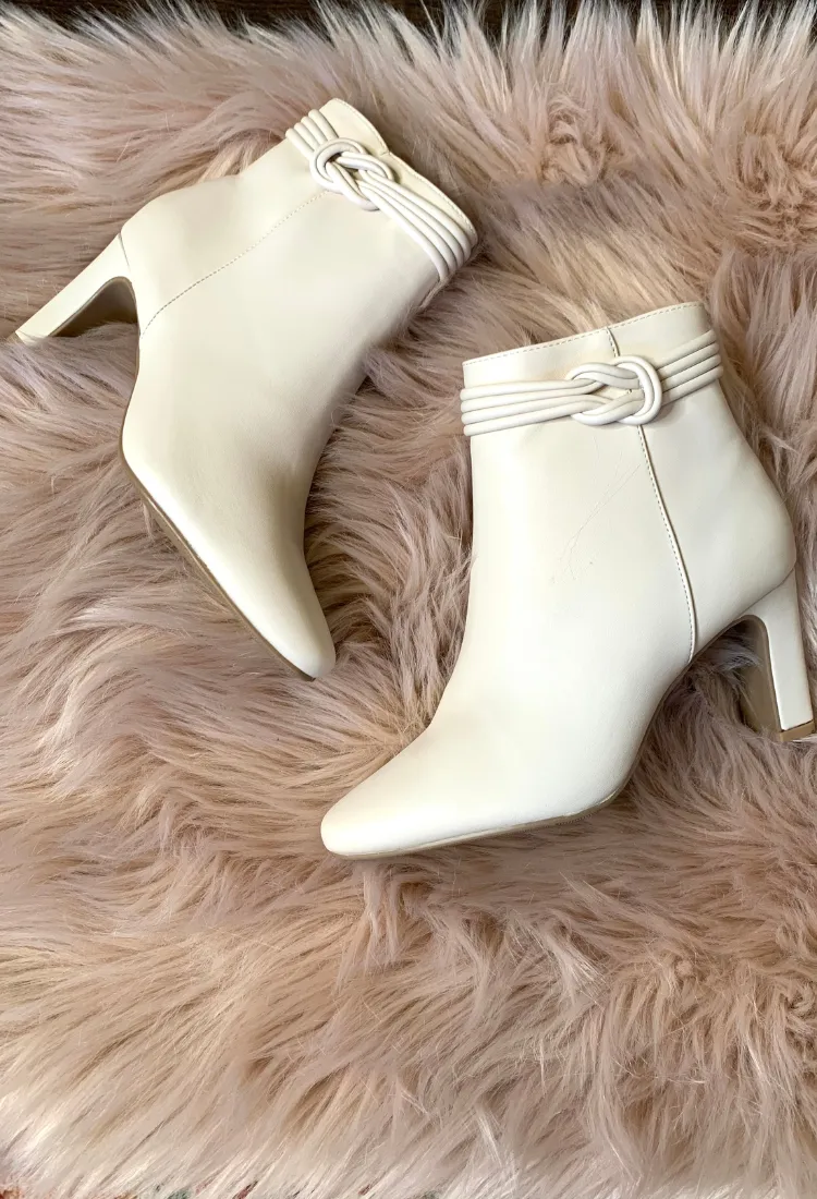 Nettie Next Level Boots in Cream