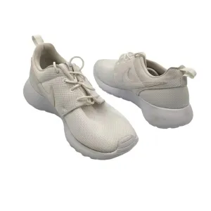 Nike White Roshe One Sneakers Size 5.5 Youth