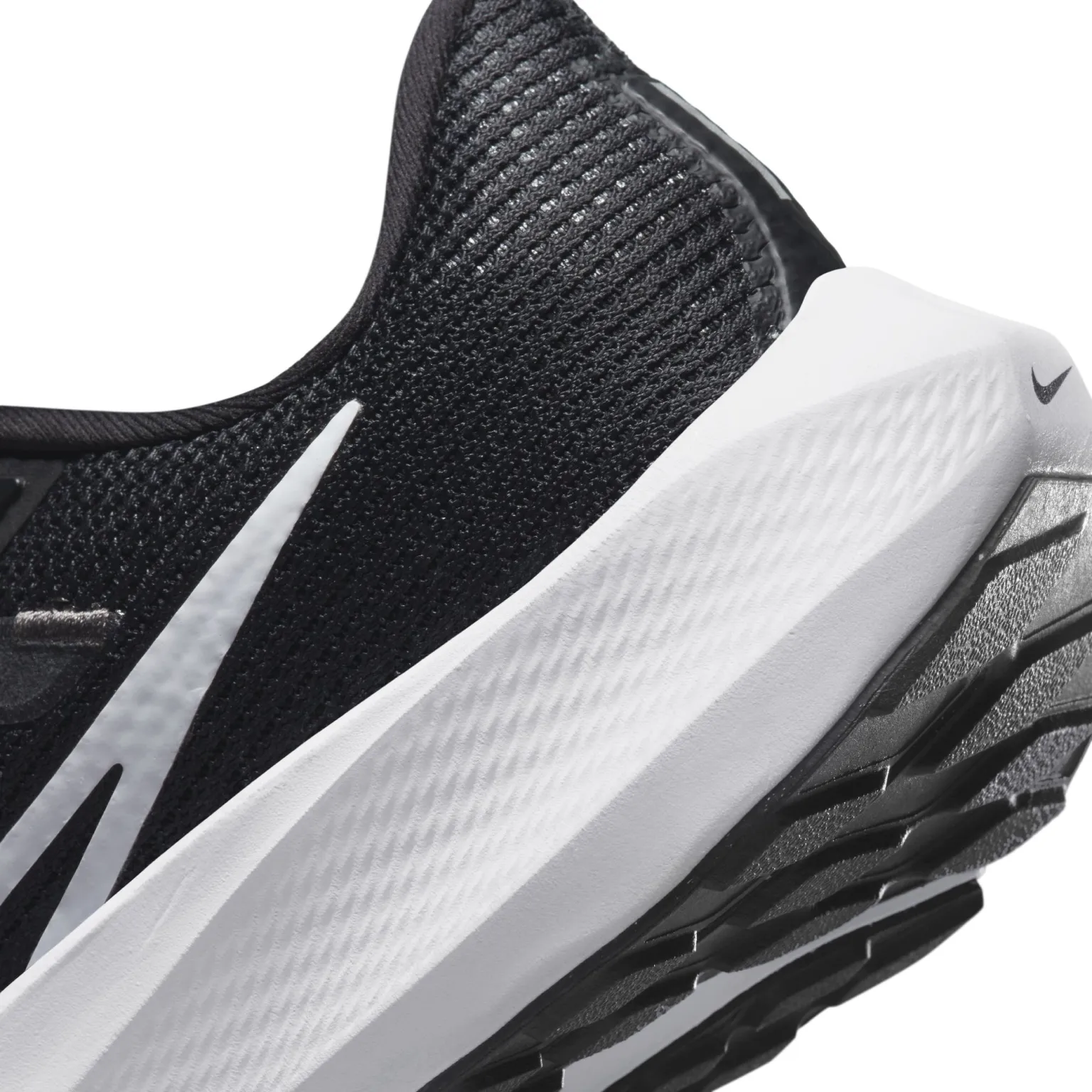 Nike Womens Pegasus 40 Running