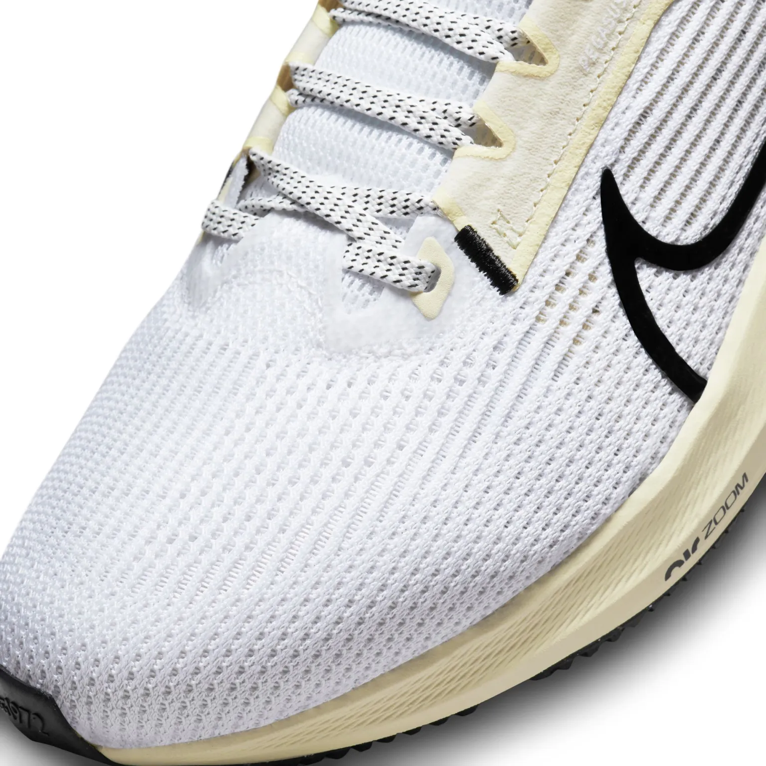 Nike Womens Pegasus 40 Running