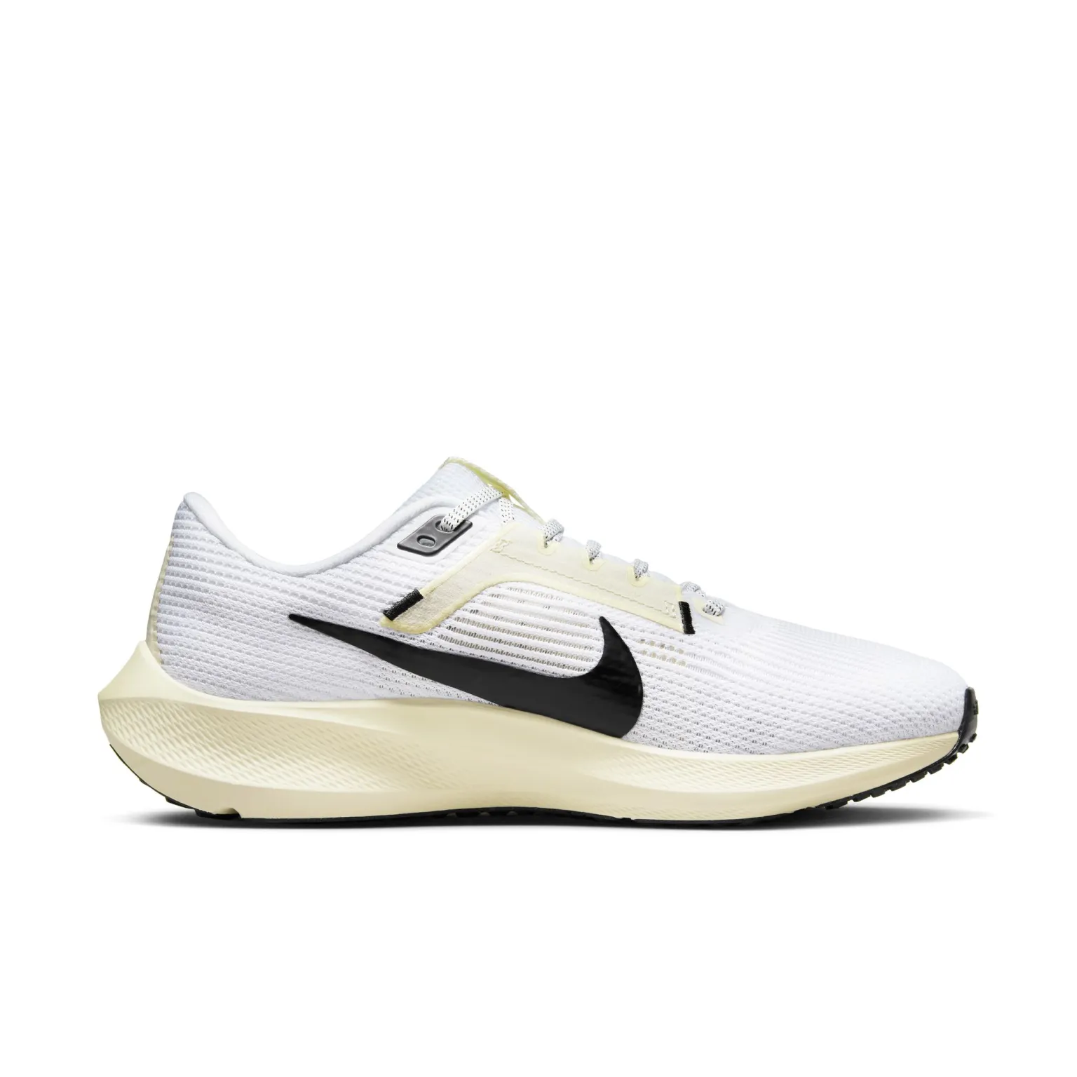 Nike Womens Pegasus 40 Running