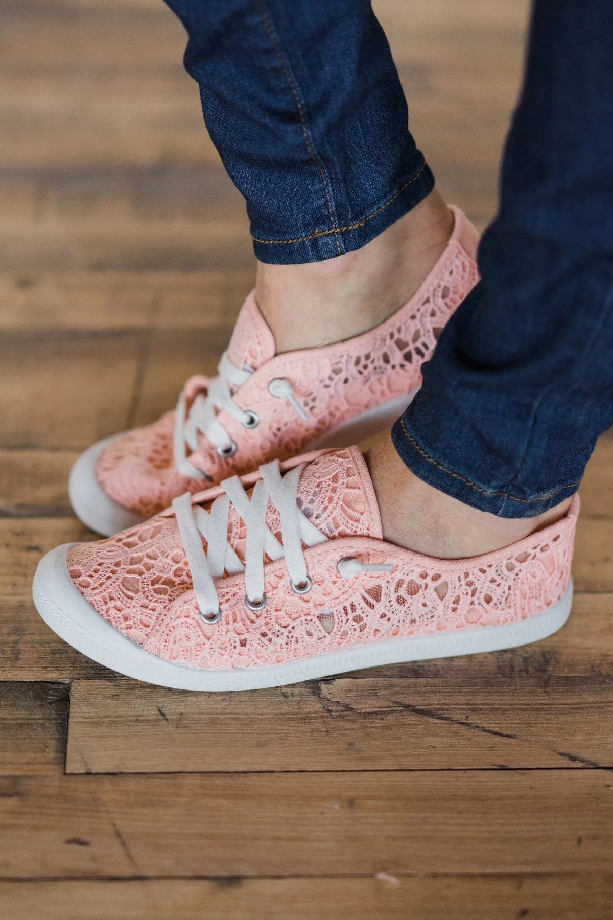 Not Rated Charley Sneakers ~ Peach