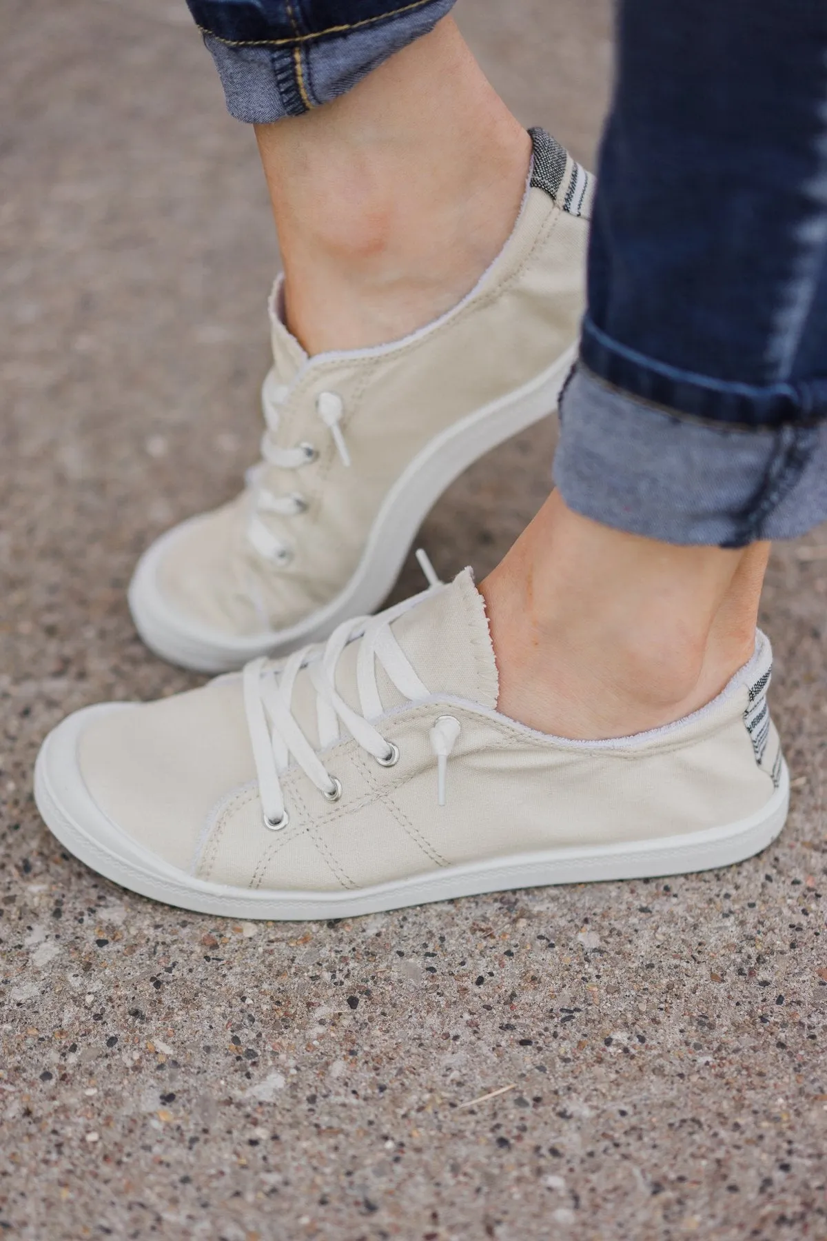 Not Rated Rae Sneakers- Beige