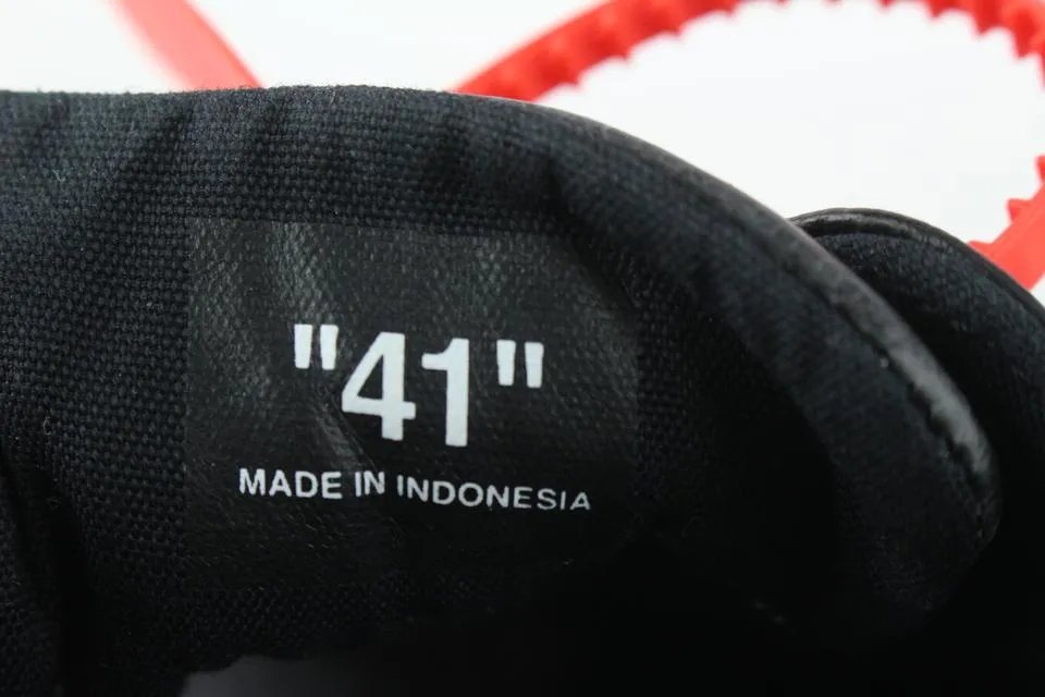Off-White™ Men's 41 2013 "Do You Cheer" Black Low Sneakers 1029of44