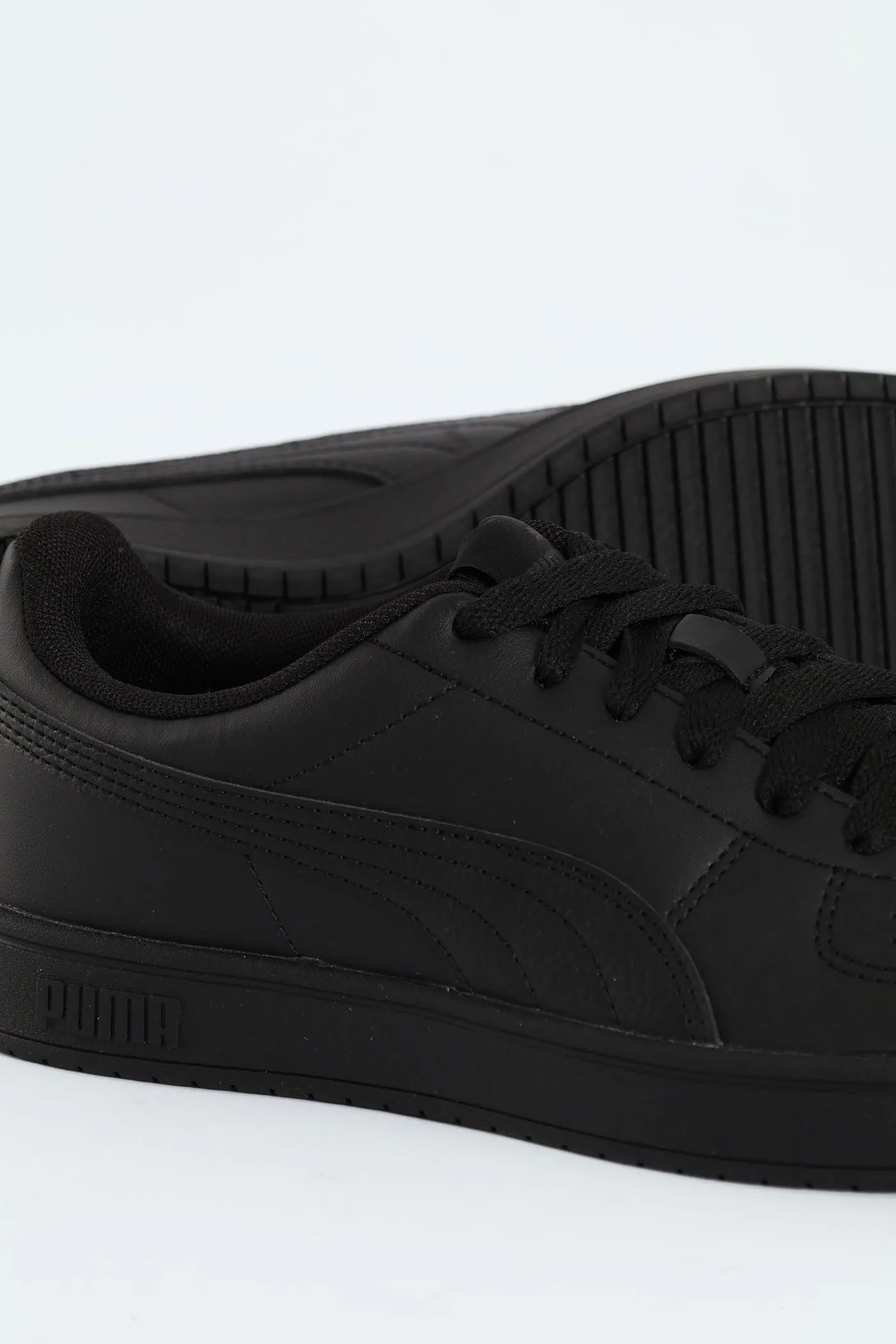 Rickie Basic Closed Toe Lace Up Sneaker - Black