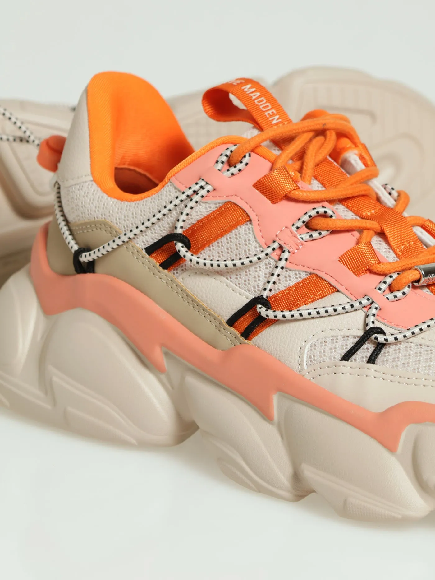 Spectator Chunky Lace Up Sneaker - Beige