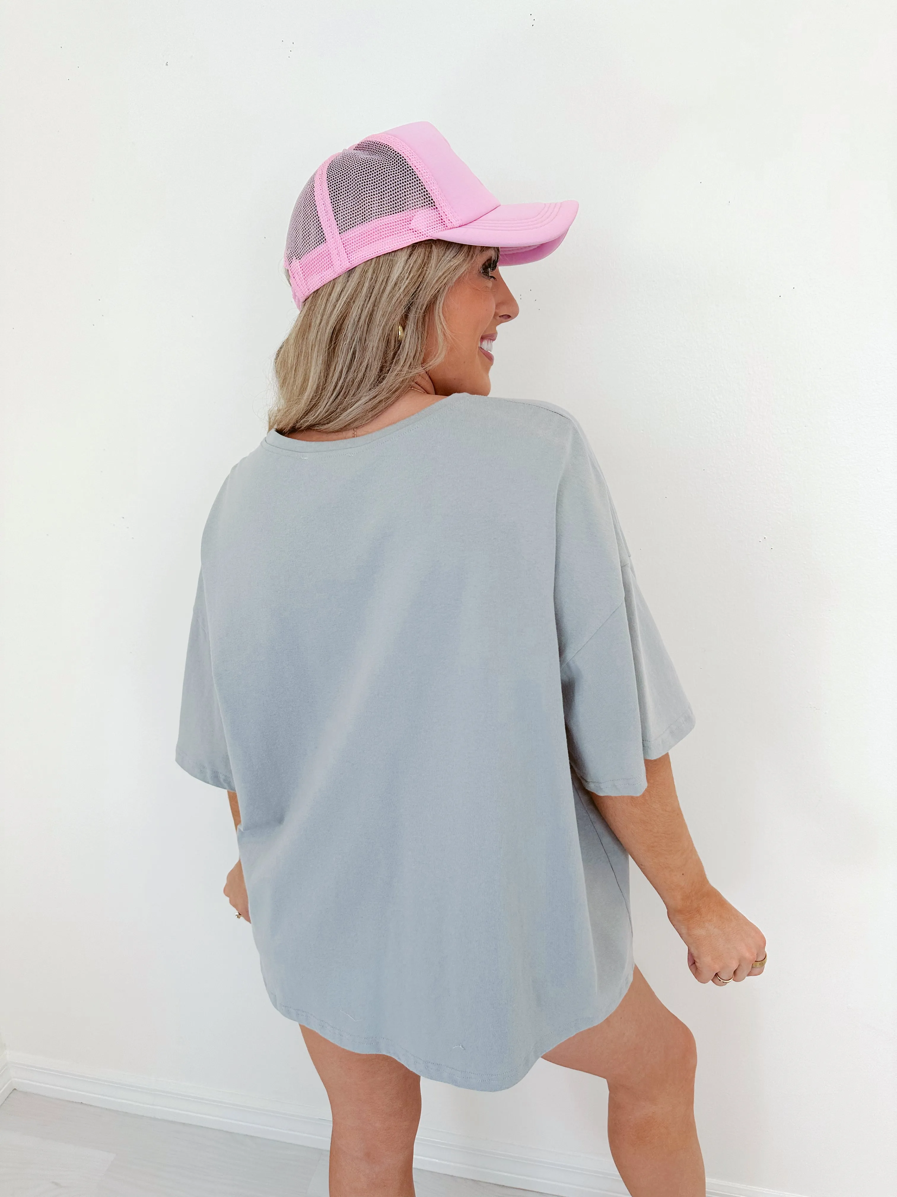 Unhidden Gem Bow Graphic Tee - Grey