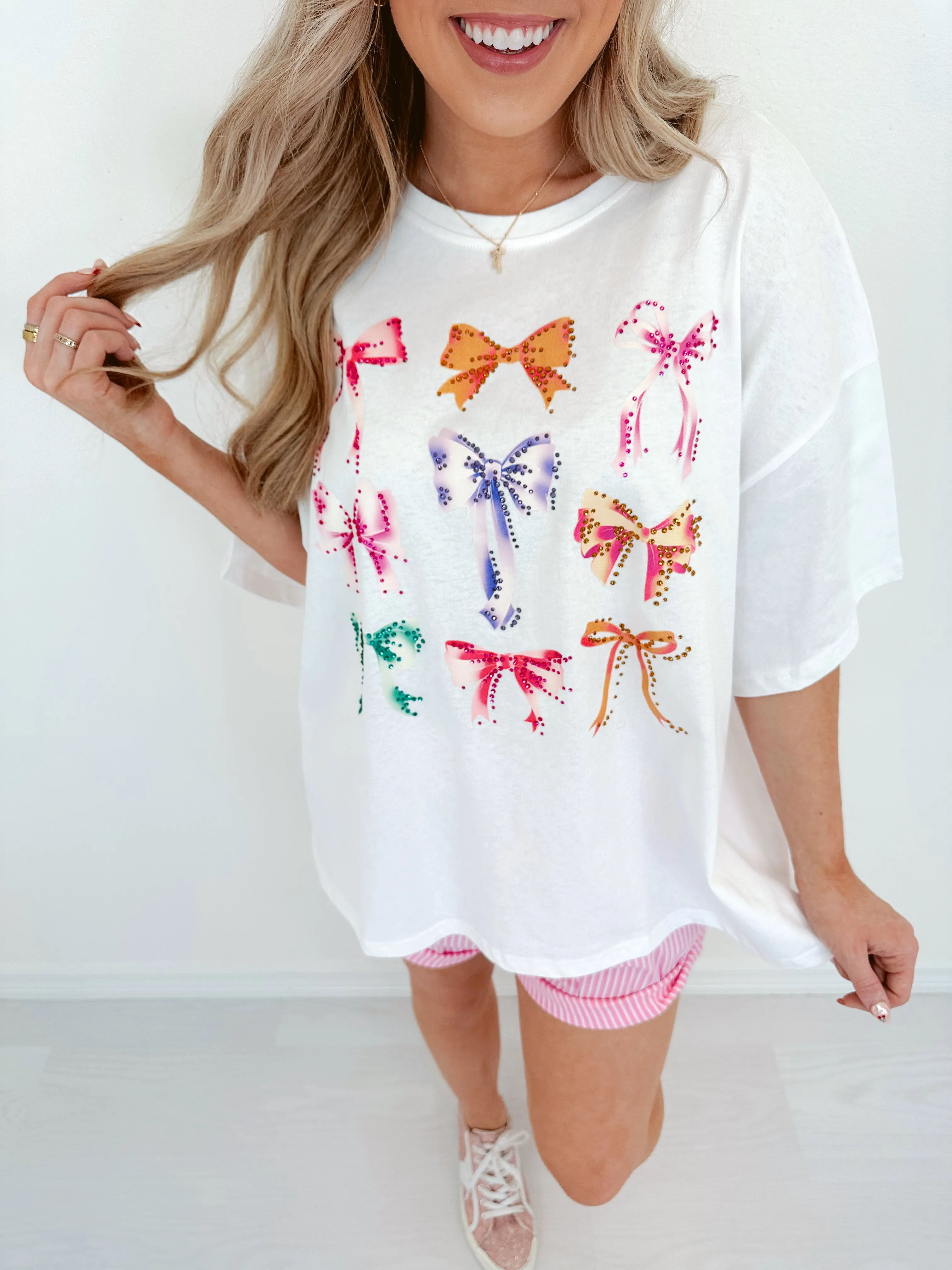 Unhidden Gem Bow Graphic Tee -White