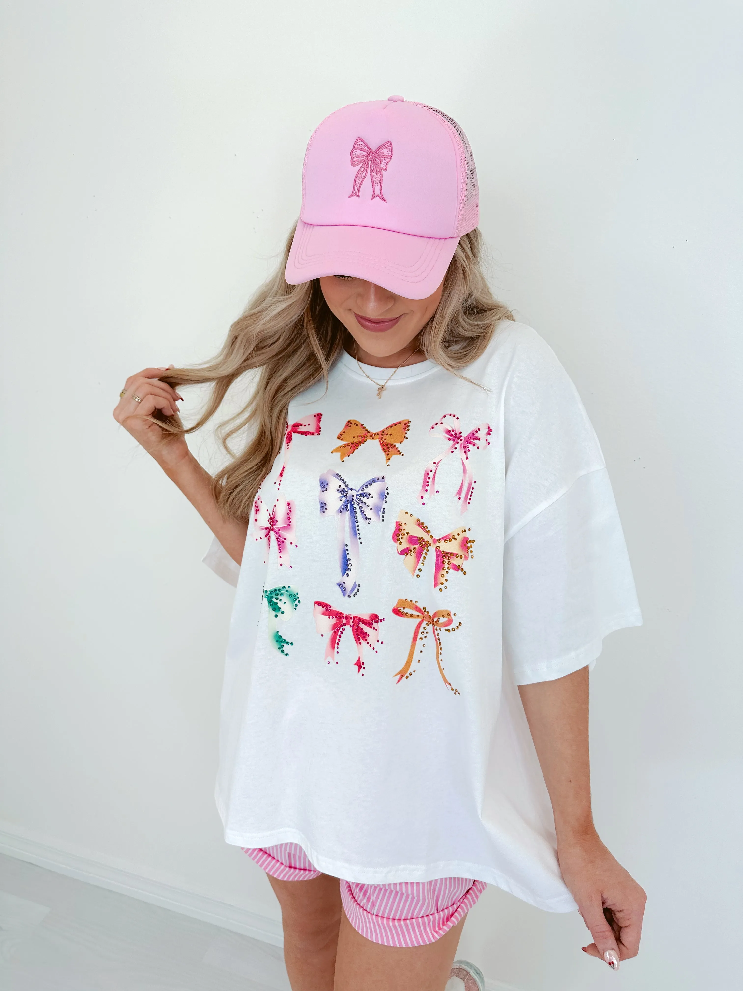 Unhidden Gem Bow Graphic Tee -White