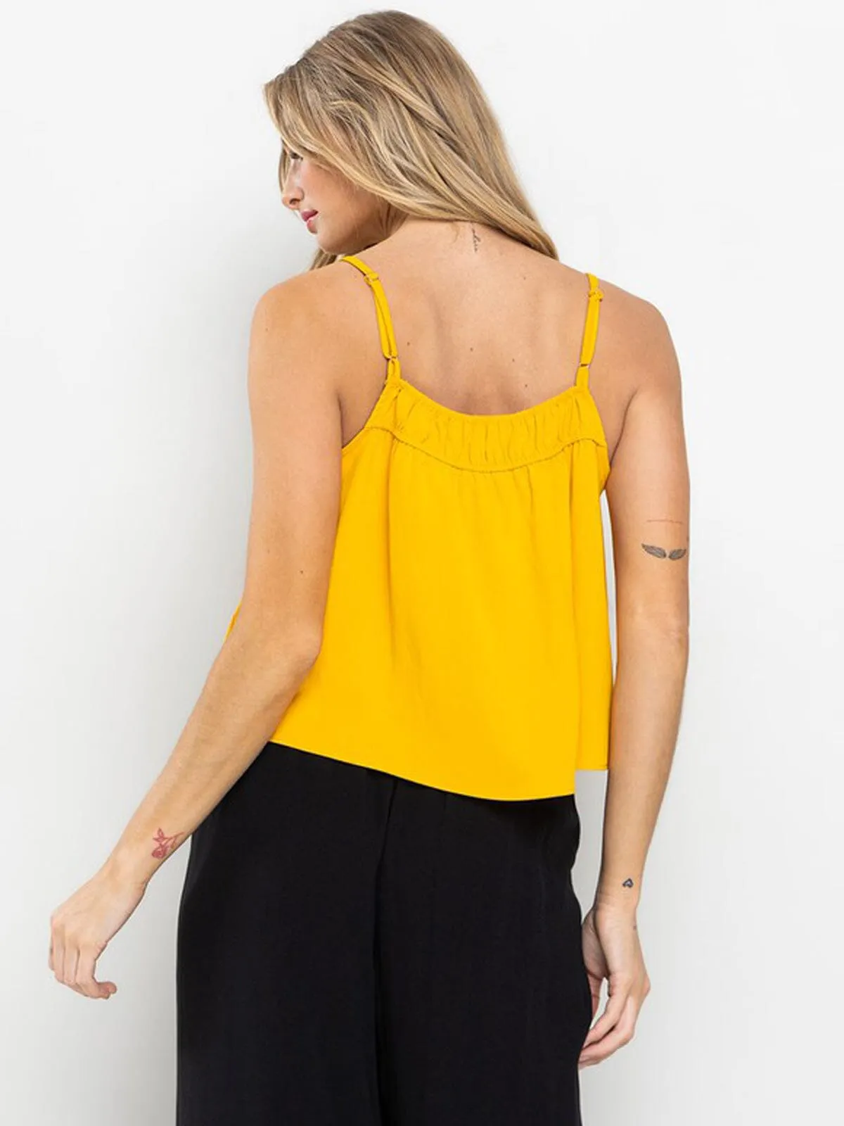 WOMEN'S SLEEVELESS LOOSE FIT TUNIC TANK TOP
