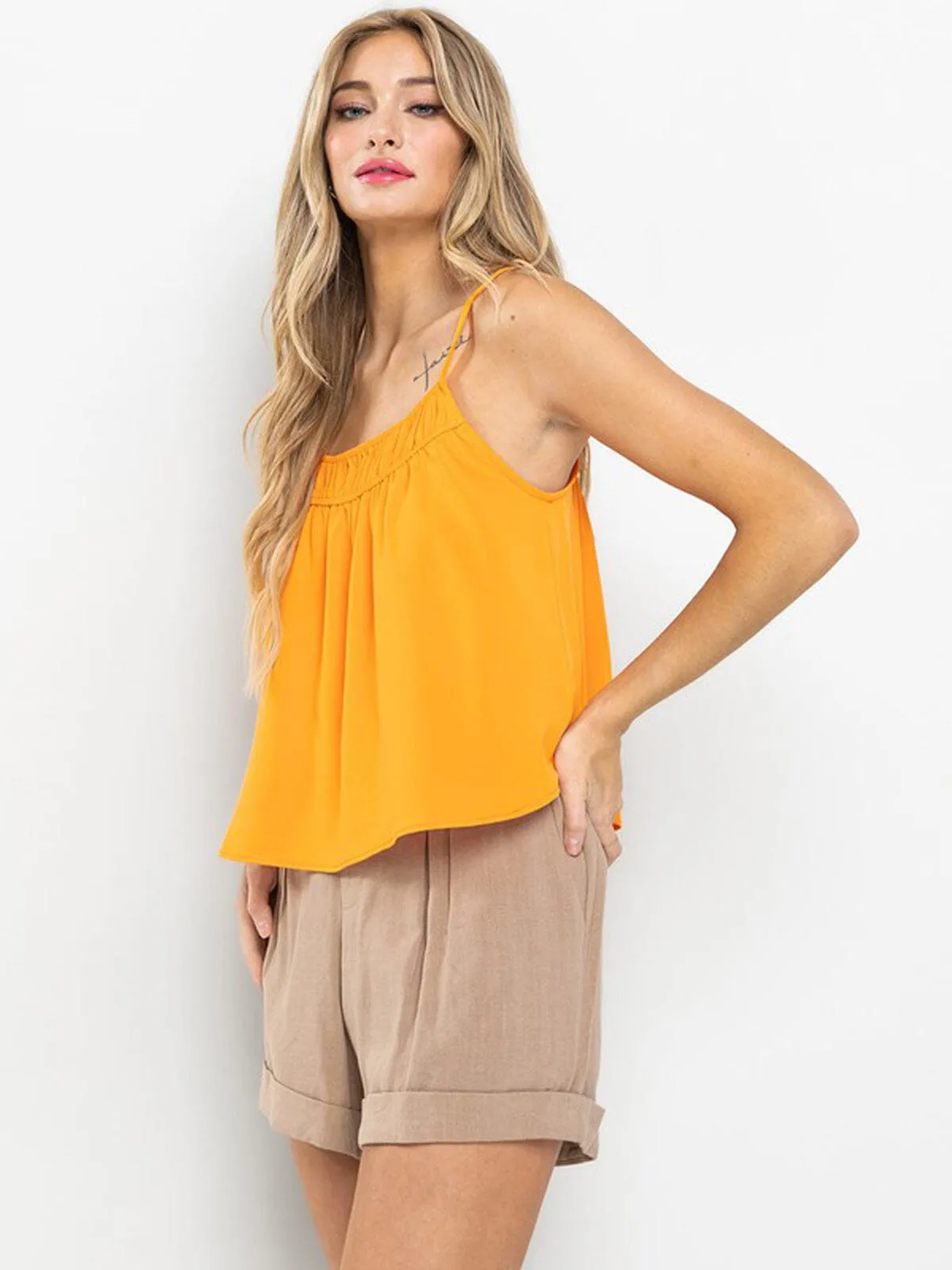 WOMEN'S SLEEVELESS LOOSE FIT TUNIC TANK TOP